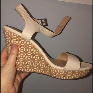 Jessica Simpson wedges